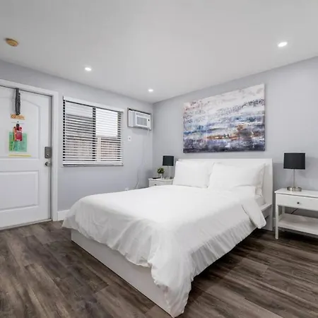 Shell On The Beach 103 - Renovated